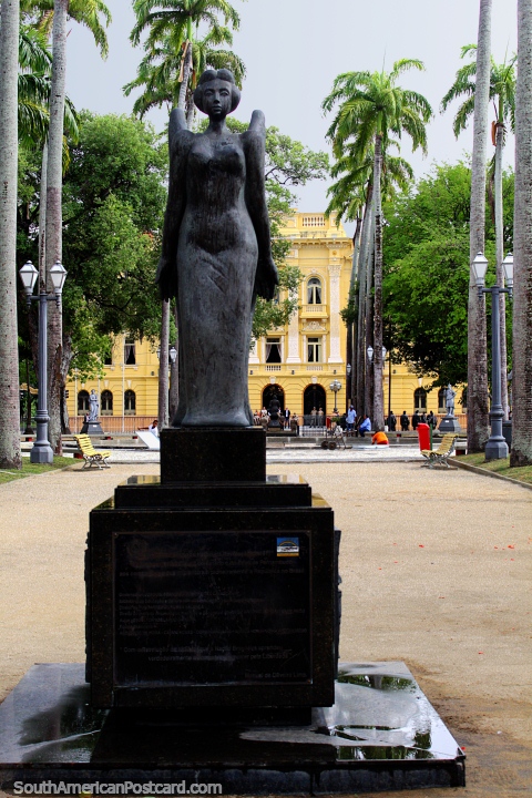 El palacio del gobierno, Palacio de Campo das Princesas en Recife. (480x720px). Brasil, Sudamerica.