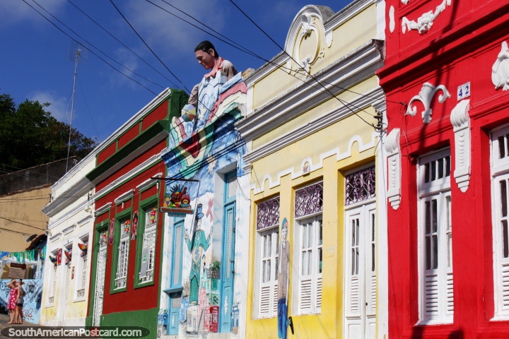 As velhas casas de Olinda parecem tão belas das suas cores e desenhos! (720x480px). Brasil, América do Sul.