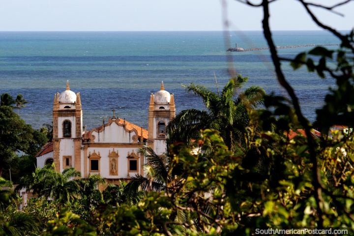 Iglesia de San Antonio de Carmo comenz la construccin en 1580, se encuentra cerca del mar en Olinda. (720x480px). Brasil, Sudamerica.