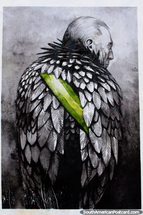 Pintura de un hombre con una capa de plumas de aves en Olinda, blanco y negro con verde. (480x720px). Brasil, Sudamerica.