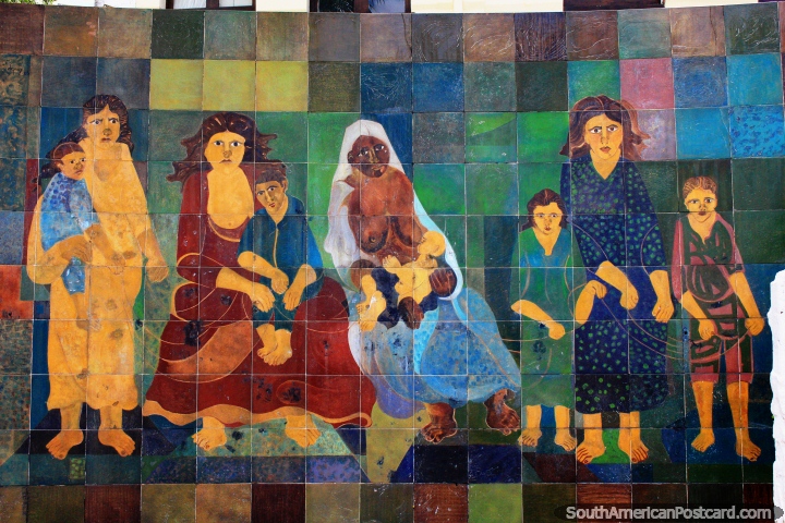 Madres y nios, un mural de azulejos en el centro histrico de Natal. (720x480px). Brasil, Sudamerica.