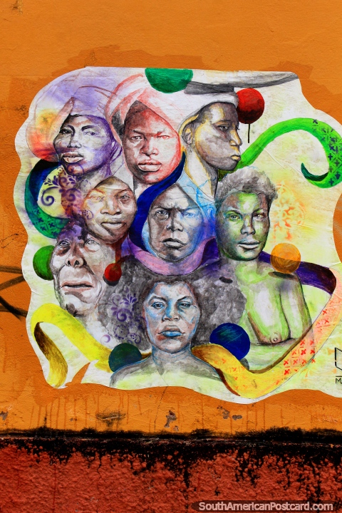 Mural fantstico de 8 caras em cores diferentes em So Luis. (480x720px). Brasil, Amrica do Sul.