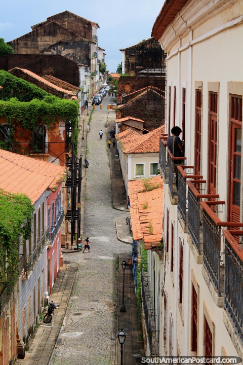 View of the historic streets of Sao Luis from Plaza Benedito Leite, above the road. (480x720px). Brazil, South America.