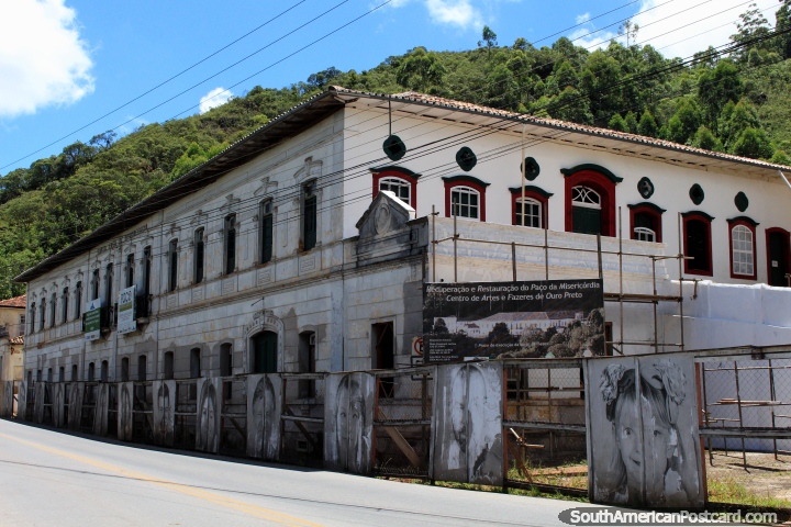 Paco da Misericordia Centro de Artes e Fazeres, the arts center in Ouro Preto, will be restored. (720x480px). Brazil, South America.