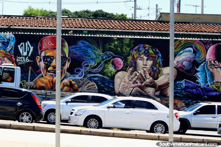 Jim Morrison pintou em uma bela parede da cor em Belo Horizonte, grande arte de rua! (720x480px). Brasil, Amrica do Sul.