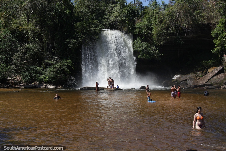 Itapecuru waterfalls (Cachoeiras do Itapecuru) in Carolina. (720x480px). Brazil, South America.