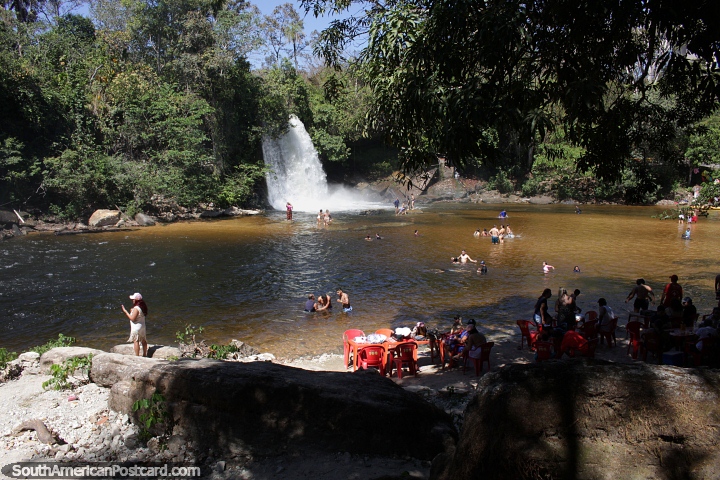 Natural swimming complex at Itapecuru waterfalls in Carolina. (720x480px). Brazil, South America.