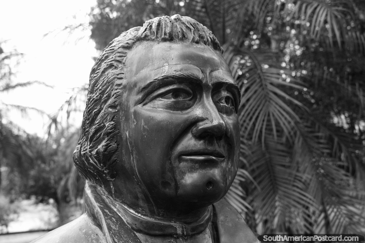 Martin Luther (1483-1546), German priest and author, bust in Blumenau. (720x480px). Brazil, South America.