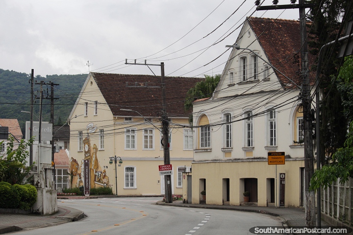 Jansen and Schmidt House (right), Museum of Habits and Costumes (left) in Blumenau. (720x480px). Brazil, South America.