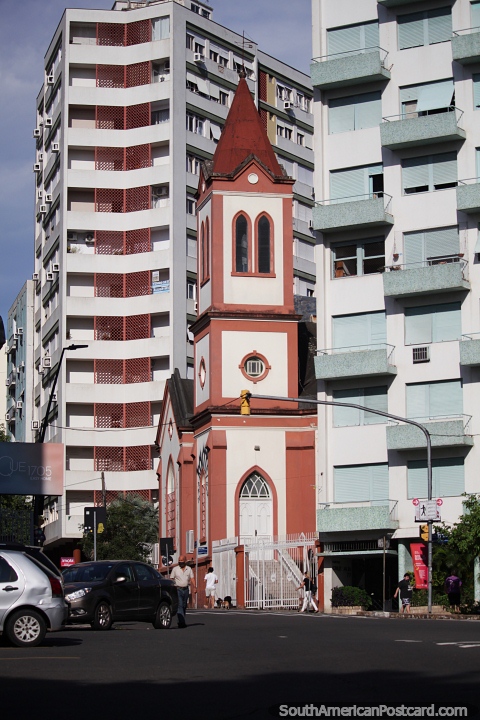 Iglesia Metodista de Porto Alegre. (480x720px). Brasil, Sudamerica.