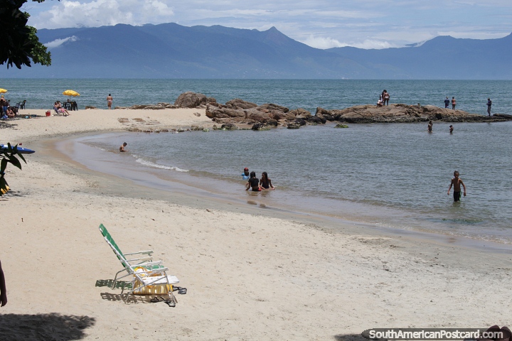Popular beach with white sands in Caraguatatuba - Freira Beach. (720x480px). Brazil, South America.