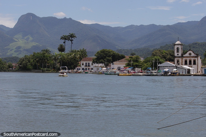 Amazing mountain backdrop and the attractive waterfront and church area in Paraty. (720x480px). Brazil, South America.