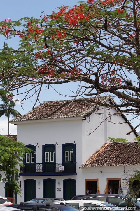 Cidade colonial bem cuidada e atraente - Paraty, vale mesmo a pena visitar. (480x720px). Brasil, Amrica do Sul.