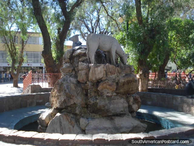 Fountain in the plaza in Calama. (640x480px). Chile, South America.