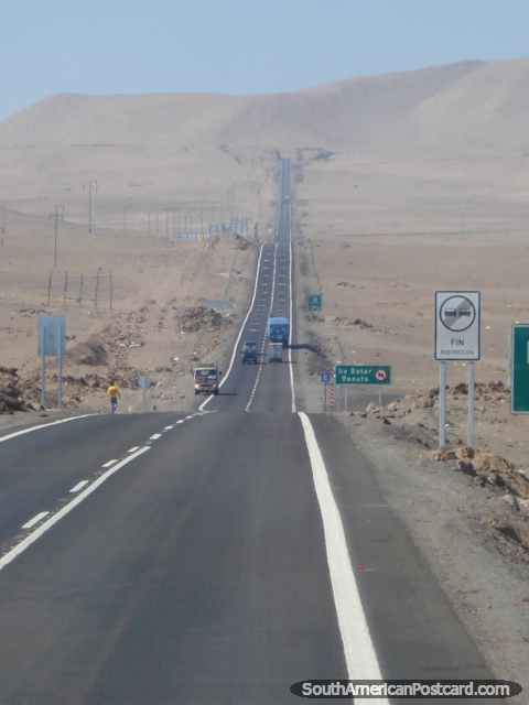 É assombroso montar na estrada de Pan American! (480x640px). Chile, América do Sul.