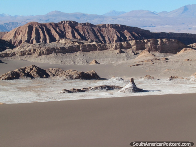 Areia lisa pura no primeiro plano, texturas mais speras atrs, Vale da Lua, San Pedro de Atacama. (640x480px). Chile, Amrica do Sul.
