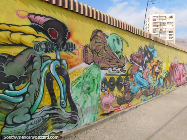 Pintura mural de la pared de insectos de aspecto extraa en Antofagasta. (640x480px). Chile, Sudamerica.