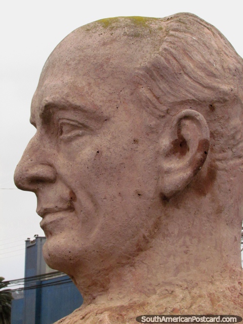 David Perry Barnes (1896-1970) bust in La Serena, a sculptor. (480x640px). Chile, South America.