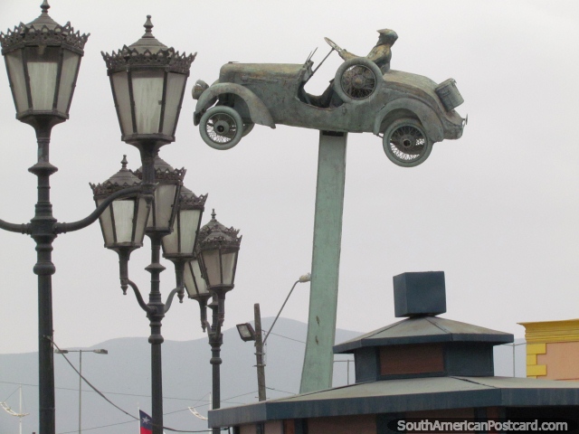 View of the vintage car in the skyline of Coquimbo from a distance. (640x480px). Chile, South America.
