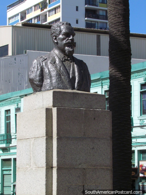 Eloy Alfaro (1842-1912) bust in Valparaiso, President of Ecuador. (480x640px). Chile, South America.
