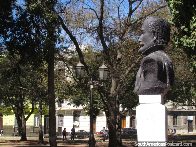 A nice park in Valparaiso with monument and trees. (640x480px). Chile, South America.