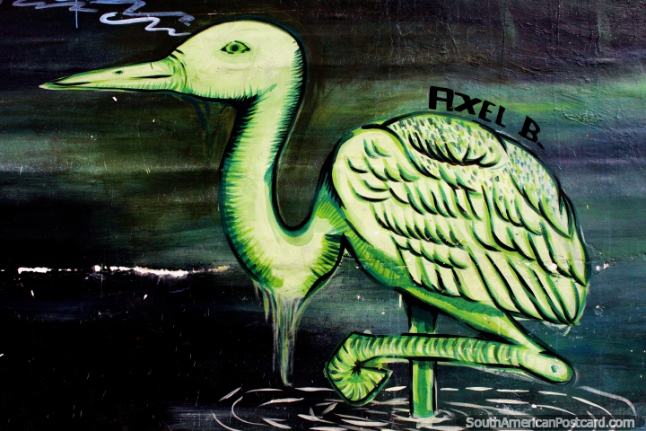 Isto  um flamingo verde? Arte de rua em Valdivia. (720x480px). Chile, Amrica do Sul.