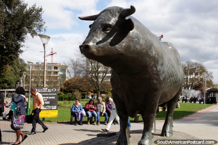 The Toro bull monument in Osorno, meat and milk country. (720x480px). Chile, South America.