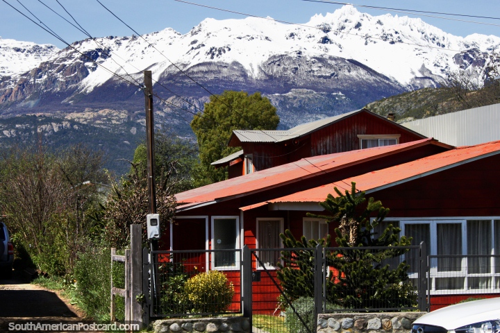The streets and houses in Futaleufu are surrounded by huge mountains, the views are great! (720x480px). Chile, South America.