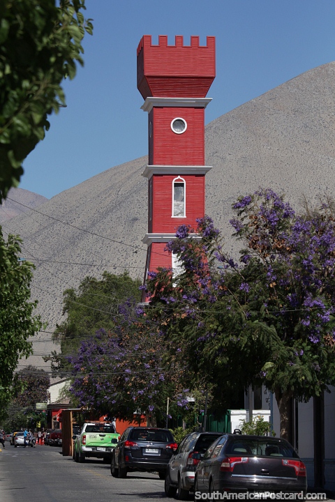 Torre Bauer en Vicua, 28m de altura, construida en 1904-5, el edificio ms alto de la ciudad. (480x720px). Chile, Sudamerica.