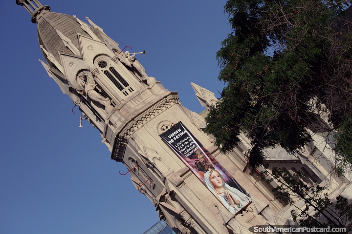 Gothic style church with angels playing trumpets near the top, Bellavista, Santiago. (720x480px). Chile, South America.