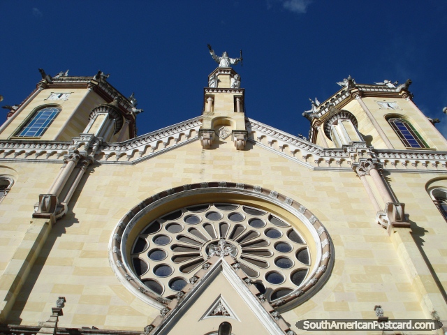 Cristo Rey church in Pasto, front facade. (640x480px). Colombia, South America.