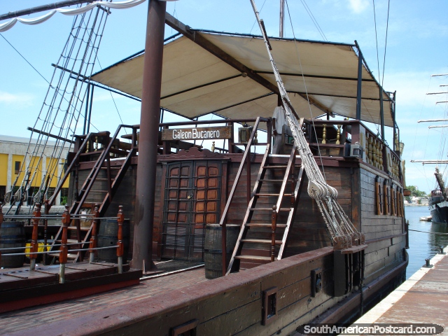 Perto do convés do barco pirata Galeon Bucanero em Cartagena. (640x480px). Colômbia, América do Sul.