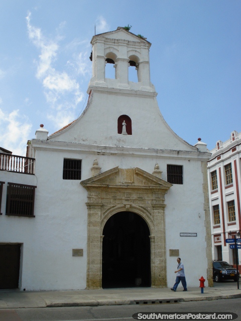 Church Iglesia de la Santa Orden in Cartagena. (480x640px). Colombia, South America.