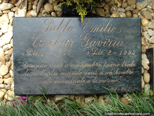 Pedra angular de Pablo Escobars em Medelln, (1949-1993). (640x480px). Colmbia, Amrica do Sul.