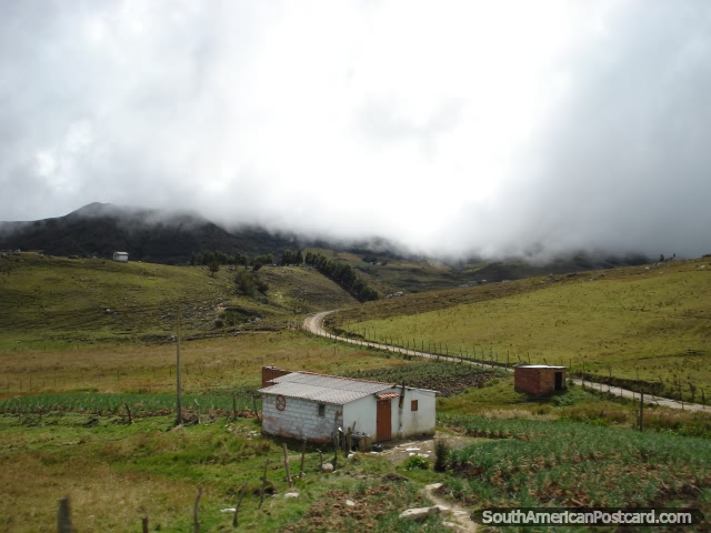 Out of the cloud forest into a farming community from Bucaramanga to Cucuta. (640x480px). Colombia, South America.