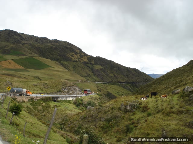The road between Bucaramanga and Cucuta winds arounds rocky hills. (640x480px). Colombia, South America.