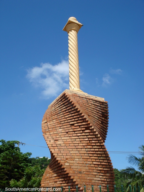 Monumento de La Batalla de Cucuta, a batalha de Cucuta. (480x640px). Colômbia, América do Sul.