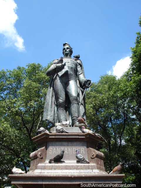 Francisco de Paula Santander (1792-1840) estatua en Cucuta, un lder poltico y militar. (480x640px). Colombia, Sudamerica.