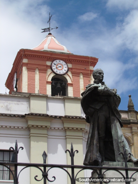 Statue and clock tower at Colegio Mayor de San Bartolome 1604, Bogota. (480x640px). Colombia, South America.