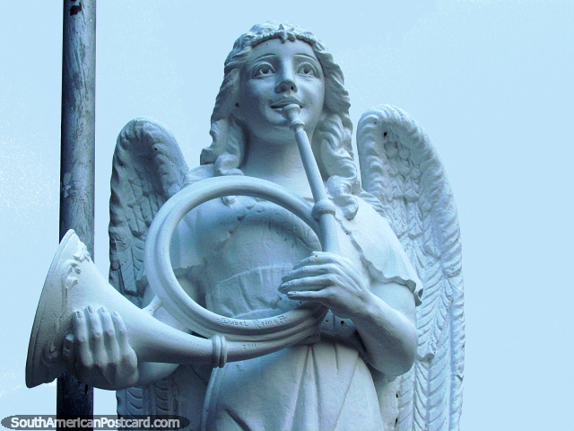 An angel blows a bugle at Las Lajas in Ipiales. (640x480px). Colombia, South America.