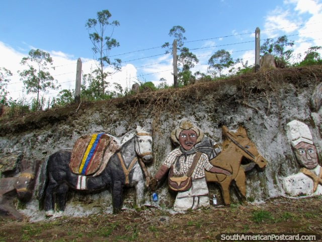 Esculturas en roca de un hombre con 2 caballos entre Quimbaya y Panaca. (640x480px). Colombia, Sudamerica.
