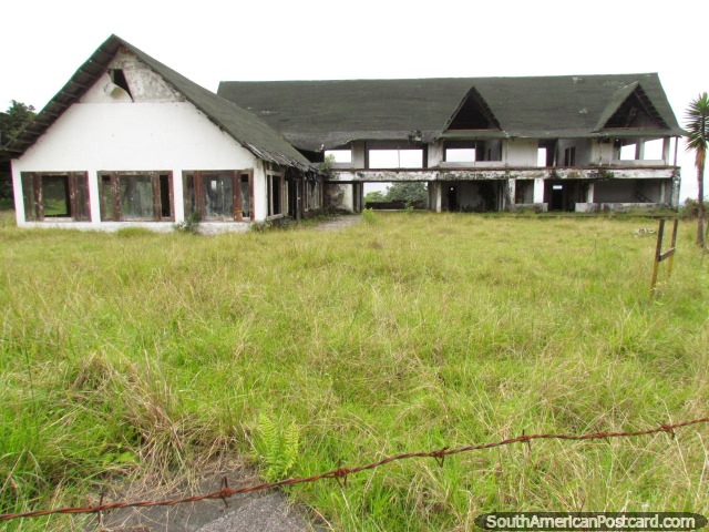 The derelict house that belonged to Colombian drug lord Carlos Lehder in Armenia. (640x480px). Colombia, South America.