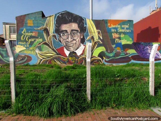 Jaime Garzon (1960-1999), a Colombian journalist, murdered, mural in Bogota. (640x480px). Colombia, South America.