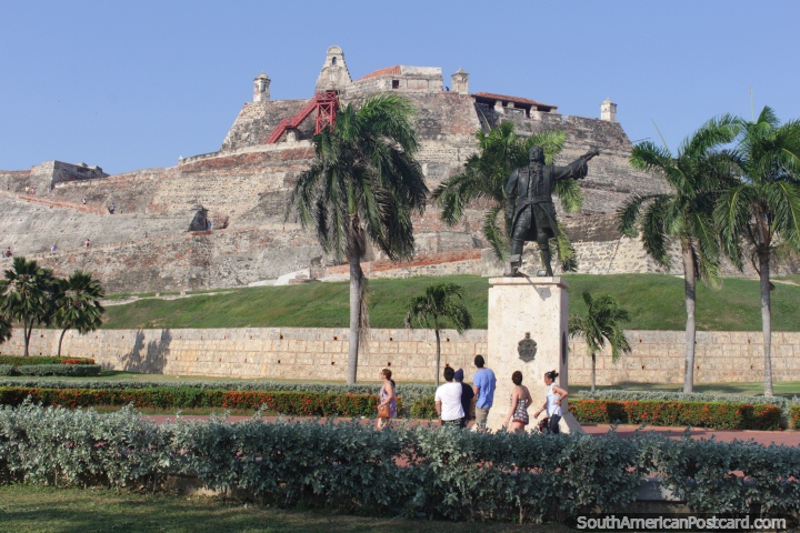 El pie de la colina del Castillo San Felipe de Barajas en Cartagena. (720x480px). Colombia, Sudamerica.