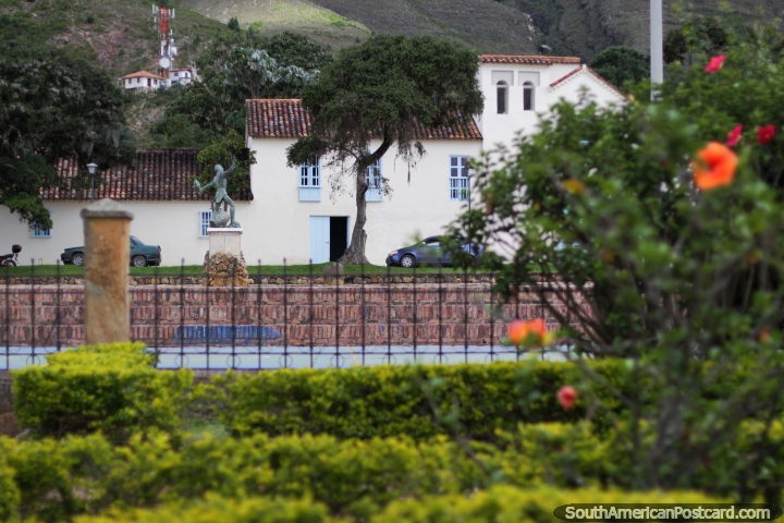 Ricaurte Park and the Von Humboldt Institute in Villa de Leyva. (720x480px). Colombia, South America.
