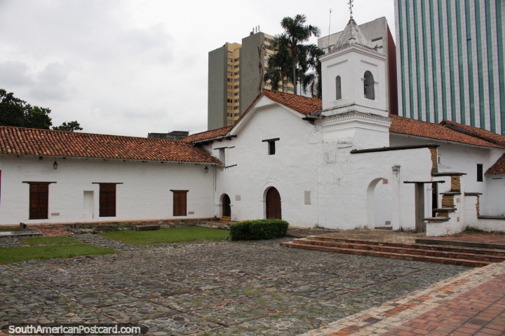 La Merced Archaeological Museum in Cali (1536), Monday - Saturday, 9am-1pm, 2pm-6pm. (720x480px). Colombia, South America.