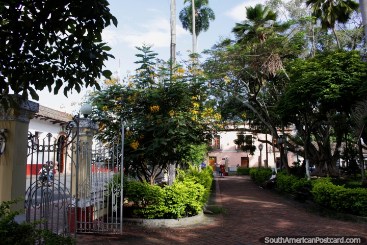 Jose Maria Cabal Park, beautiful park in the historic center of Buga, lots of shade. (720x480px). Colombia, South America.