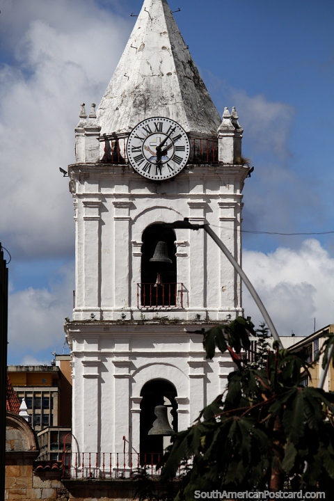 Construída entre 1557-1621, a Igreja de São Francisco em Bogotá foi reconstruída após o terremoto de 1785. (480x720px). Colômbia, América do Sul.