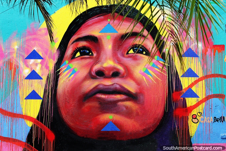 Incrível arte de rua de uma menina indígena na Plaza del Chorro Quevedo em Bogotá. (720x480px). Colômbia, América do Sul.