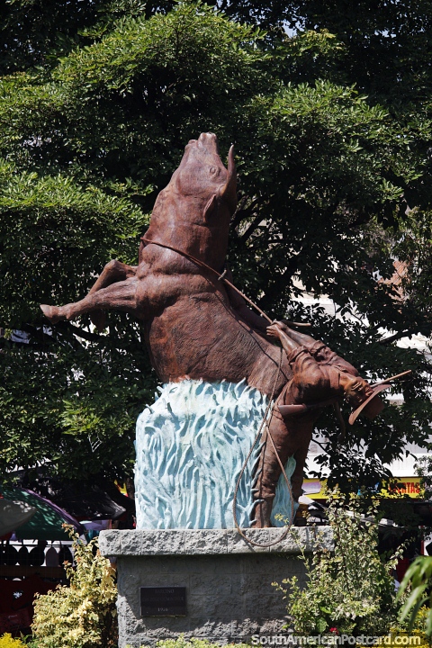 Barcino (a man taming a bull), monument in Neiva at Plaza Civica Los Libertadores. (480x720px). Colombia, South America.